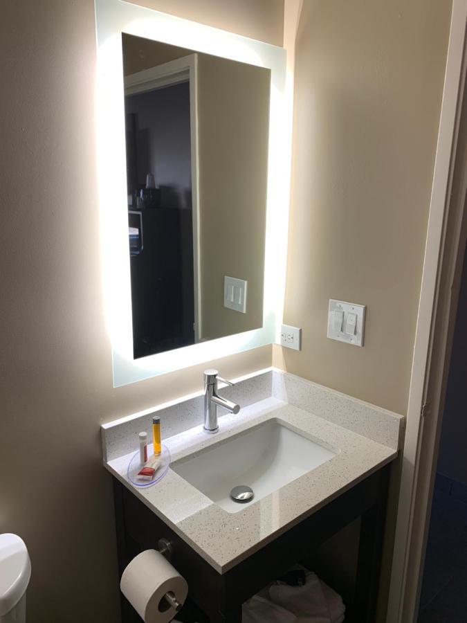 Hotel Super 8 By Wyndham Joliet Extérieur photo