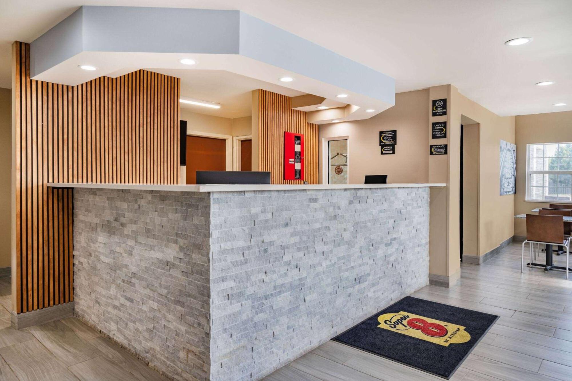 Hotel Super 8 By Wyndham Joliet Extérieur photo